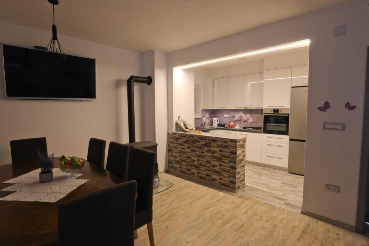 Apartman Teo &Tena Otocac Exterior photo