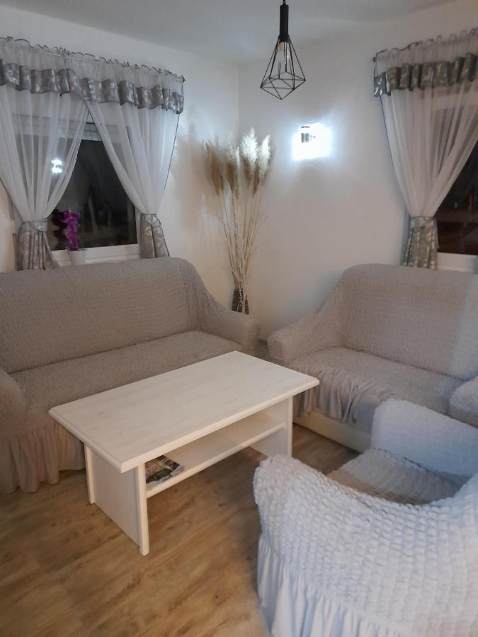 Apartman Teo &Tena Otocac Exterior photo